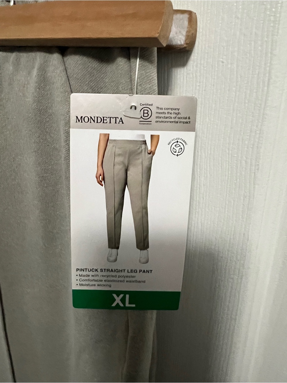 Mondetta Women’s Pintuck Straight Leg Pants — Gray